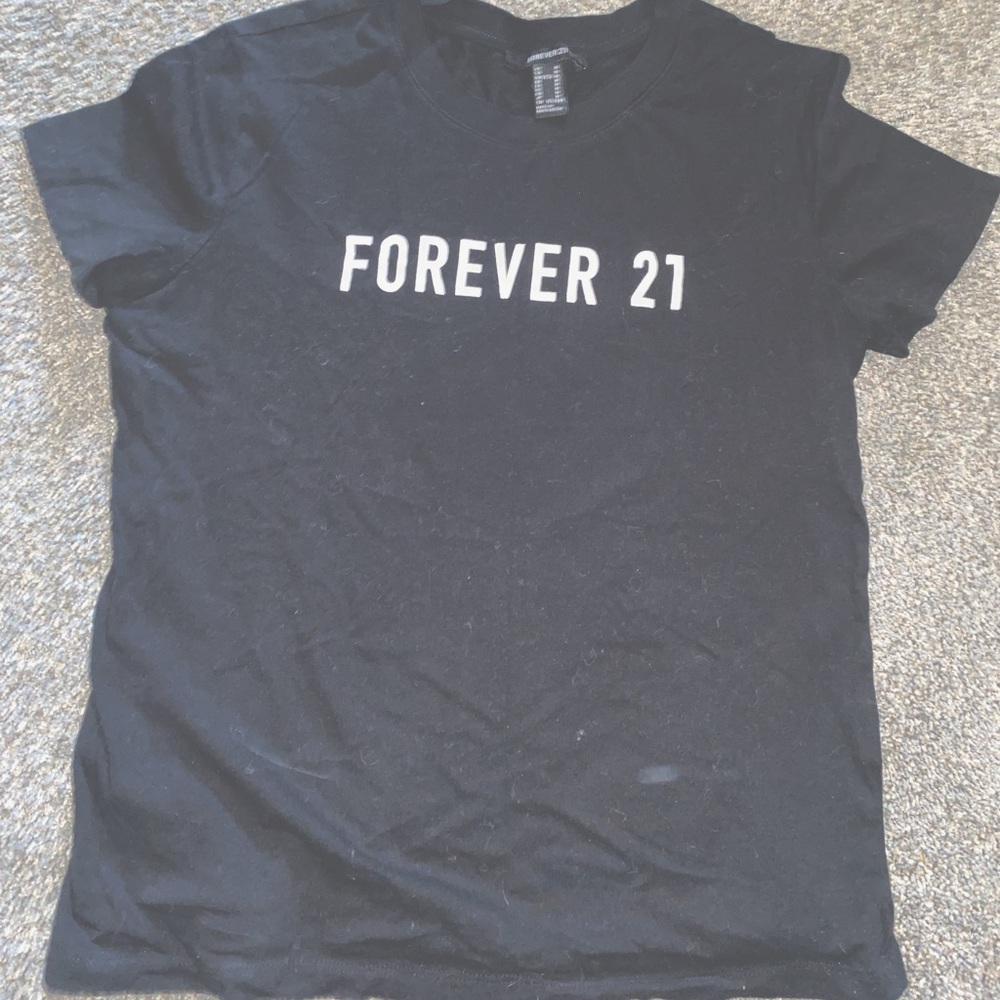 Forever21 graphic tee size M